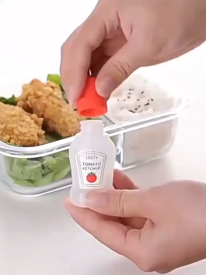 Mini Portable Sauce Bottles for Lunch Box